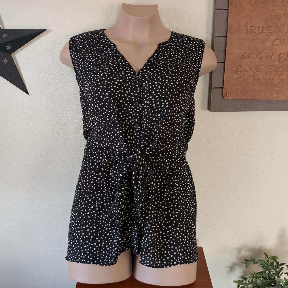 Sz4X Torrid Tie Front Polka Dot Sleeveless Top